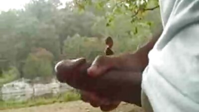 A scos filme porno cu baieti frumosi o pula mare și a tras o fată cu cancer.