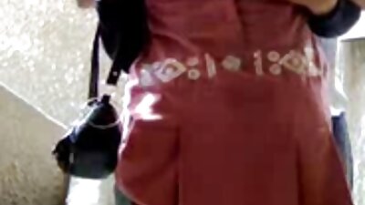 Păsărica ei păroasă groasă pizde frumoase poze este smucită de o tipă de neclintit.