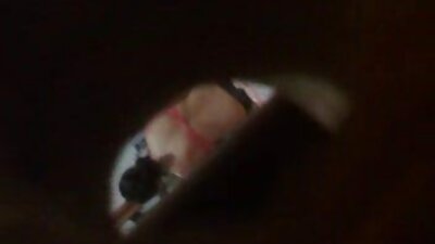 Frumoasa femeie filme porno cu cele mai frumoase pizde s-a dat in masina batranului sofer.